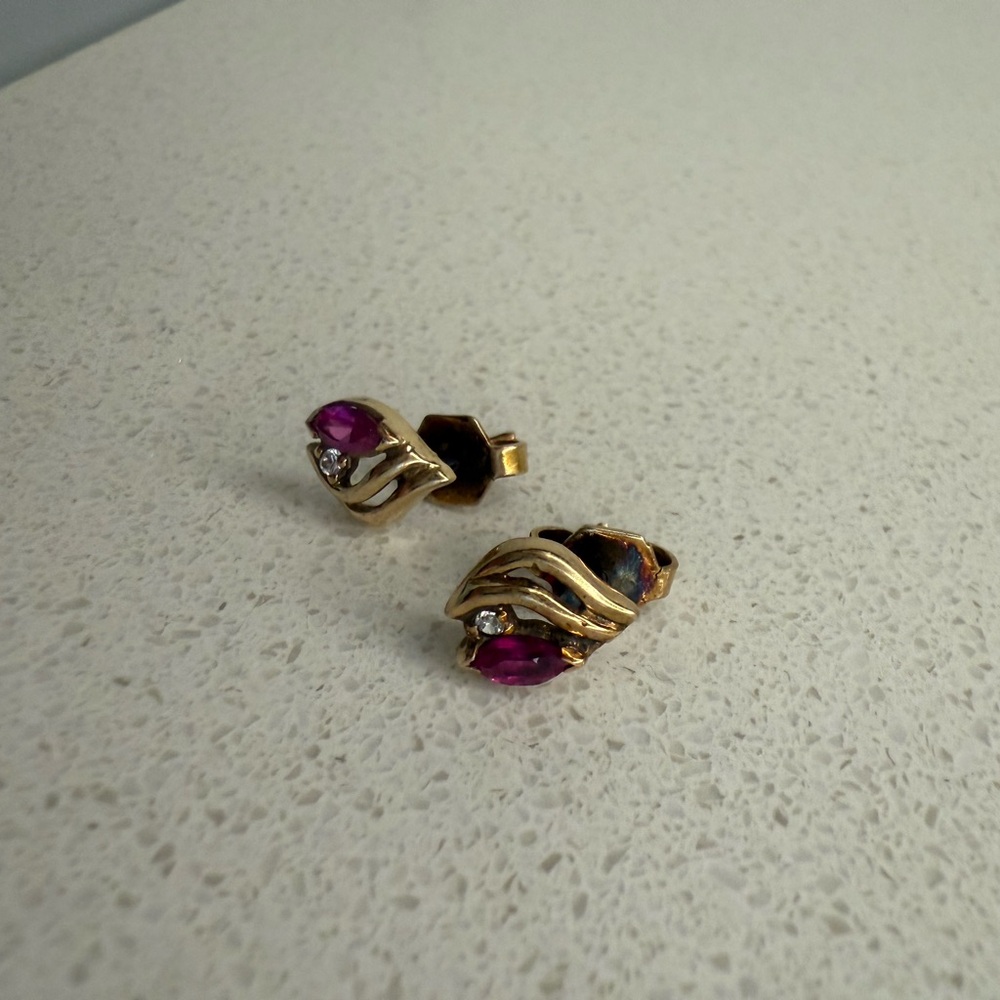Elegant Gold and Pink Gemstone Earrings
